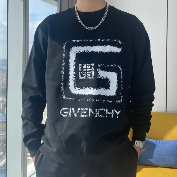 【2026】【GIVENCHY  公式旗艦店】ジバンシー 丸首の衛衣 スウェットご好評に付き再入荷！