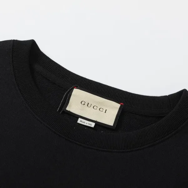 【2026】【GUCCI  公式旗艦店】グッチ  丸首の衛衣 スウェットご好評に付き再入荷！