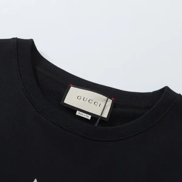 【2026】【GUCCI  公式旗艦店】グッチ  丸首の衛衣 スウェットご好評に付き再入荷！