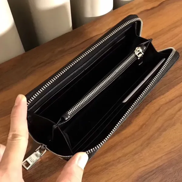 【2026】【PRADA  公式 旗艦店】プラダ  財布当日出荷 好評に付き再入荷！30*22*10CM