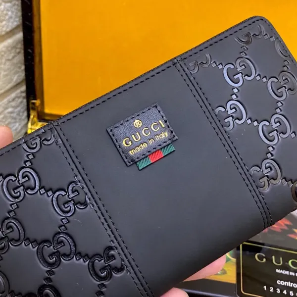 【2026】【GUCCI 公式 旗艦店】グッチ 財布  当日出荷 好評に付き再入荷！21*10*2.5CM