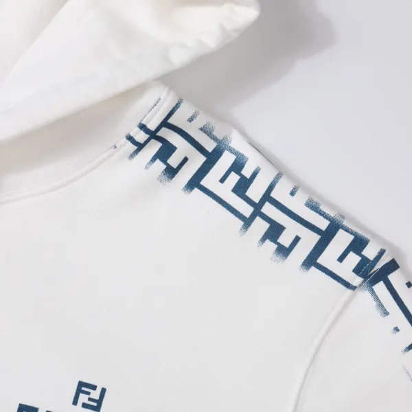 【2026】【FENDI  公式旗艦店】フェンディ パーカー スウェット ご好評に付き再入荷！