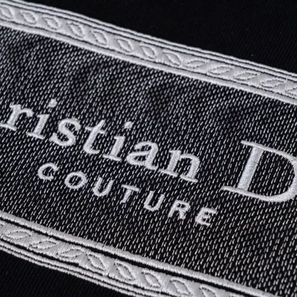 【2026】【DIOR 公式旗艦店】ディオール  丸首の衛衣 スウェットご好評に付き再入荷！