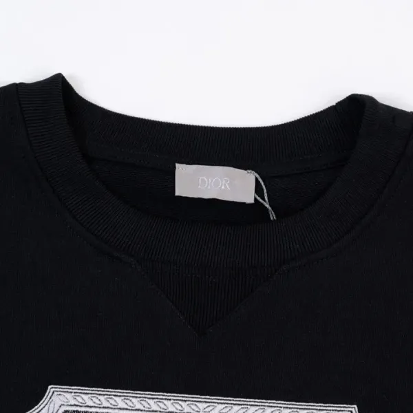 【2026】【DIOR 公式旗艦店】ディオール  丸首の衛衣 スウェットご好評に付き再入荷！
