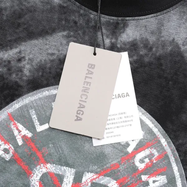 【2026】【BALENCIAGA  公式旗艦店】 バレンシアガ    Tシャツご好評に付き再入荷！