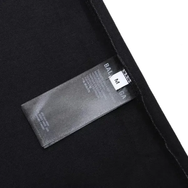 【2026】【BALENCIAGA  公式旗艦店】 バレンシアガ    Tシャツご好評に付き再入荷！