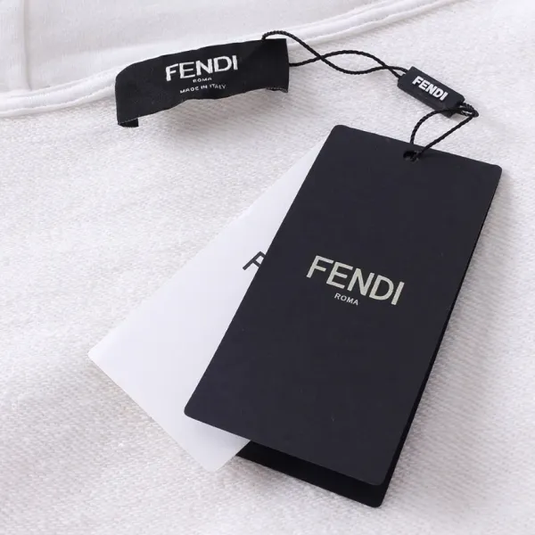 【2026】【FENDI  公式旗艦店】フェンディパーカー スウェット ご好評に付き再入荷！