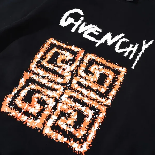 【2026】【GIVENCHY 公式旗艦店】ジバンシー  丸首の衛衣 ご好評に付き再入荷！