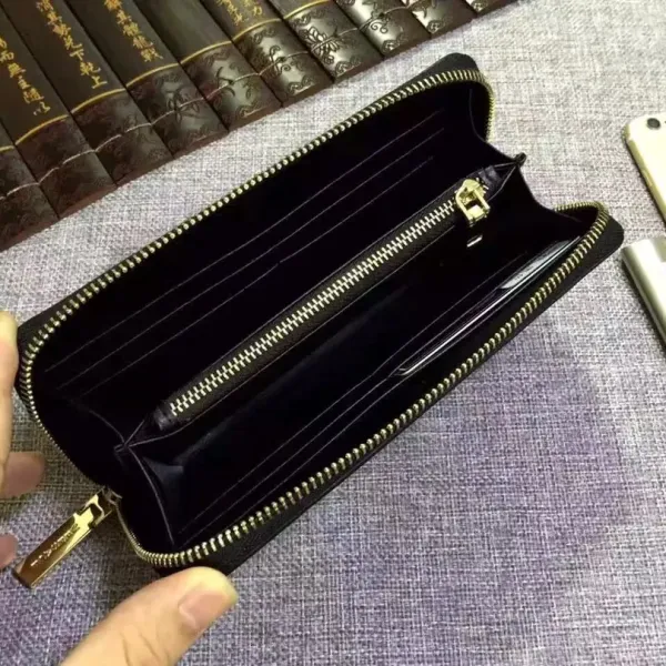 【2026】【VERSACE 公式旗艦店】ヴェルサーチ 財布   当日出荷 好評に付き再入荷！19*10*2.5CM