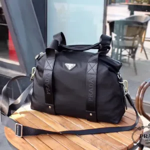 【2026】【PRADA 公式旗艦店】プラダ  旅行かばん  当日出荷 好評に付き再入荷！39*28*10CM