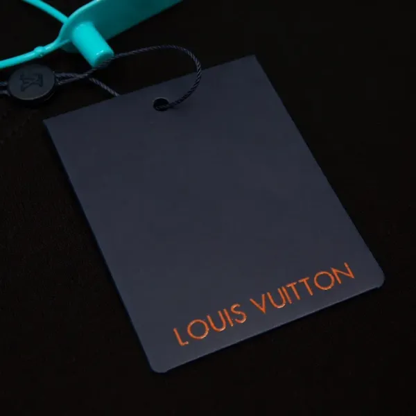 【2026】LV【LOUIS VUITTON 公式旗艦店】ルイヴィトン  バレンシアガ   Tシャツ ご好評に付き再入荷！