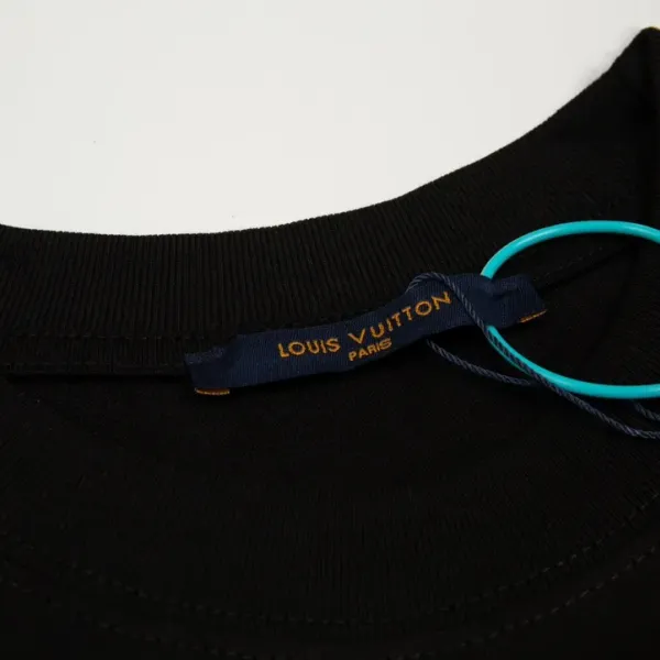 【2026】LV【LOUIS VUITTON 公式旗艦店】ルイヴィトン  バレンシアガ   Tシャツ ご好評に付き再入荷！