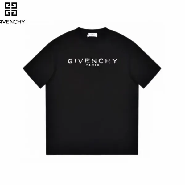 【2026】【GIVENCHY 公式旗艦店】ジバンシー   Tシャツ ご好評に付き再入荷！