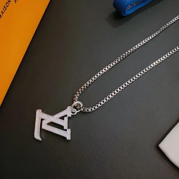 【2026】【LOUIS VUITTON】ネックレス、新しいネックレス万能シンプルファッションオーナメント