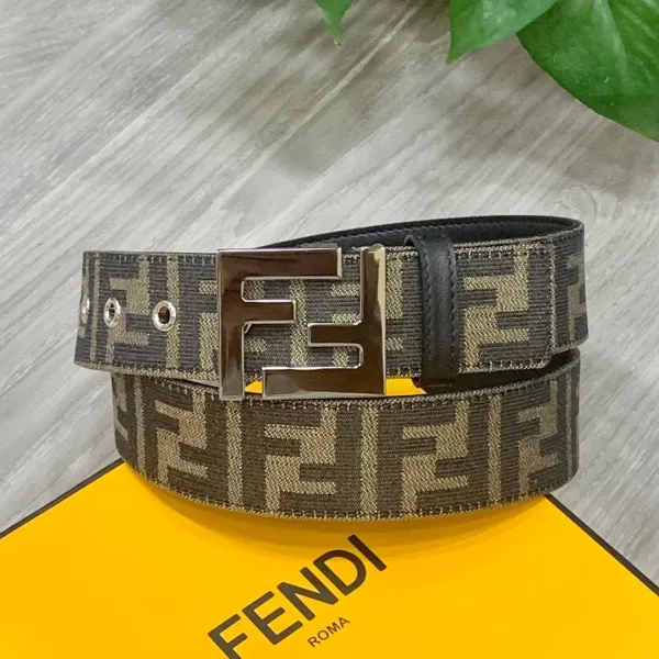 【2026】【FENDI】(フェンディ) 3.8cmベルト メンズ