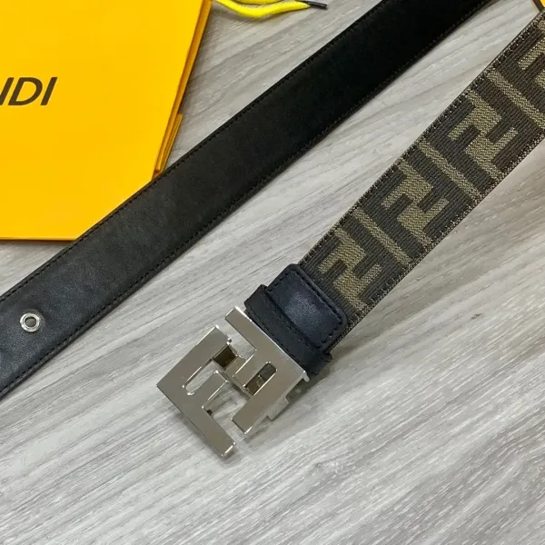 【2026】【FENDI】(フェンディ) 3.8cmベルト メンズ