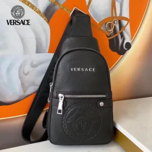 【2026】【VERSACE  公式 旗艦店】ヴェルサーチ  胸ポケット当日出荷 好評に付き再入荷！29*16*6CM