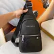 【2026】【VERSACE  公式 旗艦店】ヴェルサーチ  胸ポケット当日出荷 好評に付き再入荷！29*16*6CM