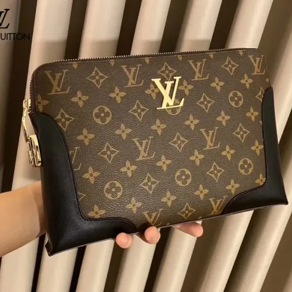【2026】【LOUIS VUITTON  公式旗艦店】ルイヴィトン  クラッチバッグ  当日出荷 好評に付き再入荷！29*19*4CM
