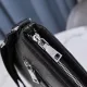 【2026】【PRADA   公式 旗艦店】プラダ   ショルダーバッグ  当日出荷 好評に付き再入荷！23*27*5CM