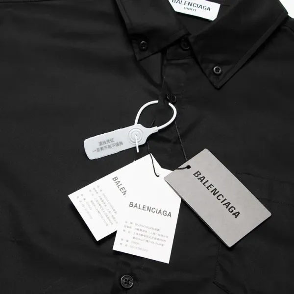 【2026】【BALENCIAGA 公式旗艦店】 バレンシアガ  半袖シャツ ご好評に付き再入荷！