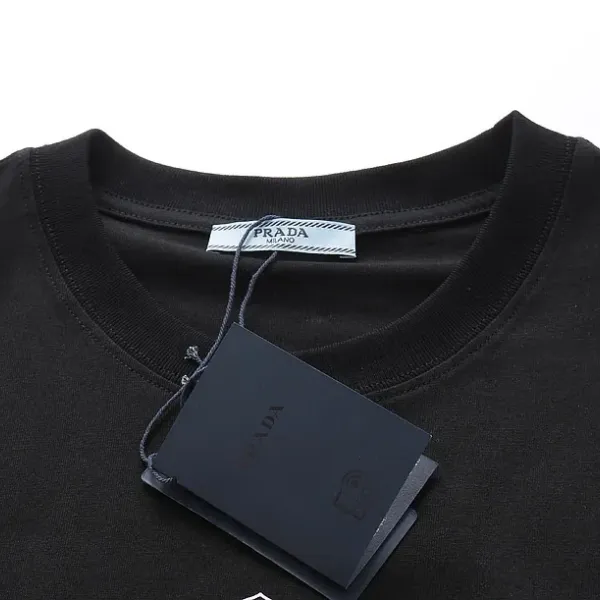 【2026】【PRADA  公式旗艦店】プラダ   Tシャツご好評に付き再入荷！