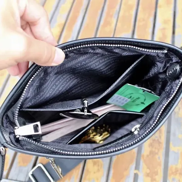 【2026】【PRADA  公式旗艦店】プラダ  ショルダーバッグ 当日出荷 好評に付き再入荷25*27*5CM