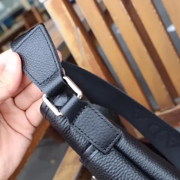【2026】【PRADA  公式旗艦店】プラダ  ショルダーバッグ 当日出荷 好評に付き再入荷25*27*5CM