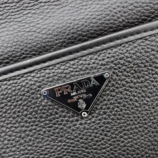 【2026】【PRADA  公式旗艦店】プラダ  ショルダーバッグ 当日出荷 好評に付き再入荷25*27*5CM