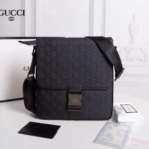 【2026】【GUCCI 公式 旗艦店】クッチ  ショルダーバッグ 当日出荷 好評に付き再入荷！25*27*6CM