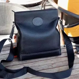【2026】【HERMES   公式 旗艦店】エルメス  ショルダーバッグ 当日出荷 好評に付き再入荷！24*27*5.5CM