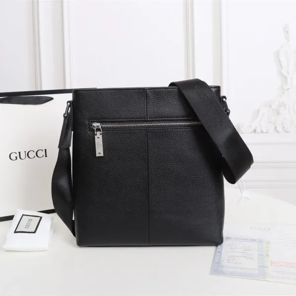 【2026】【GUCCI 公式 旗艦店】クッチ  ショルダーバッグ 当日出荷 好評に付き再入荷！25*27*6CM
