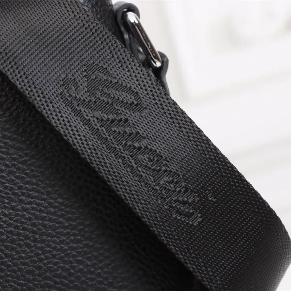 【2026】【GUCCI 公式 旗艦店】クッチ  ショルダーバッグ 当日出荷 好評に付き再入荷！25*27*6CM