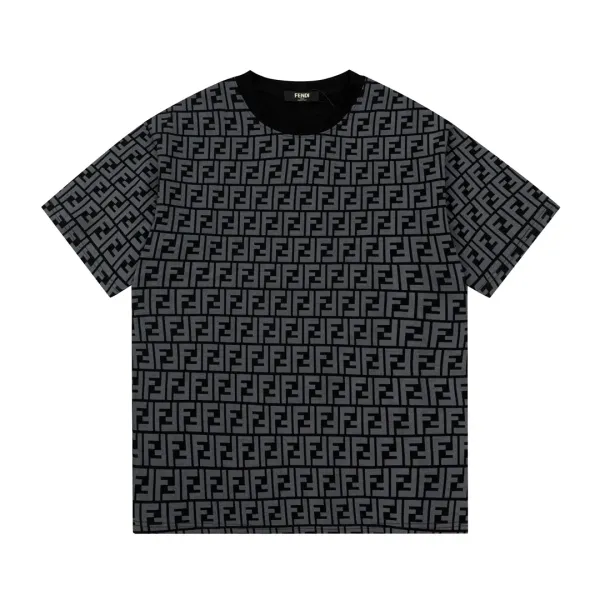 【2026】【FENDI  公式旗艦店】フェンディ   Tシャツ ご好評に付き再入荷！