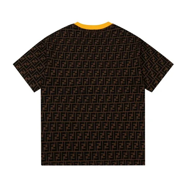 【2026】【FENDI  公式旗艦店】フェンディ   Tシャツ ご好評に付き再入荷！