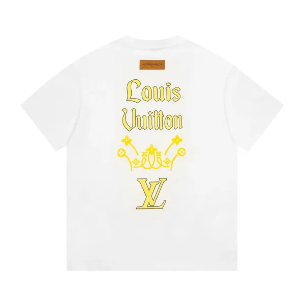 【2026】【LOUIS VUITTON  公式旗艦店】ルイヴィトン  Tシャツ  ご好評に付き再入荷！