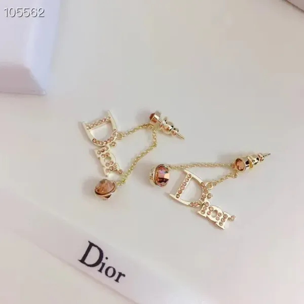 【2026】【DIOR】ディオール  ファッションスタイルのイヤリング