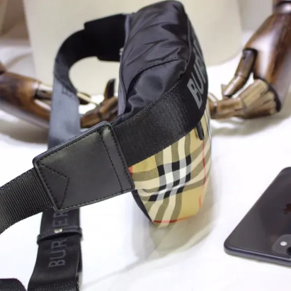 【2026】【BURBERRY 公式旗艦店】バーバリー ウエストポーチ 当日出荷 好評に付き再入荷!31*7.5*16CM 【2026】【BURBERRY 公式旗艦店】バーバリー ウエストポーチ 当日出荷 好評に付き再入荷!31*7.5*16CM