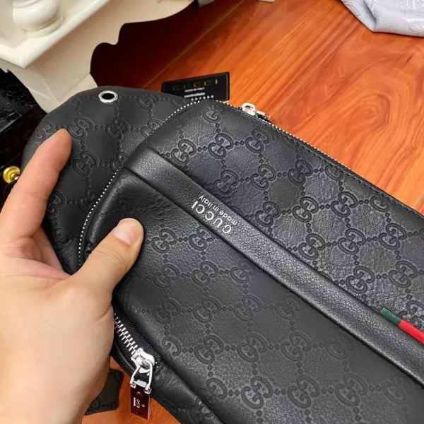 【2026】【GUCCI   公式旗艦店】クッチ  胸ポケット 当日出荷 好評に付き再入荷！18*32*7CM