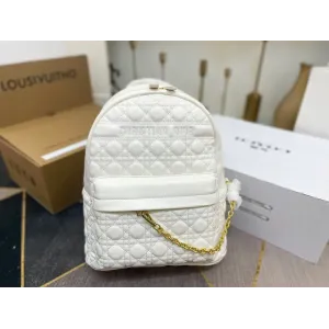 【2026】【DIOR  公式旗艦店】 ディオール リュックサック 当日出荷 好評に付き再入荷！26*30CM
