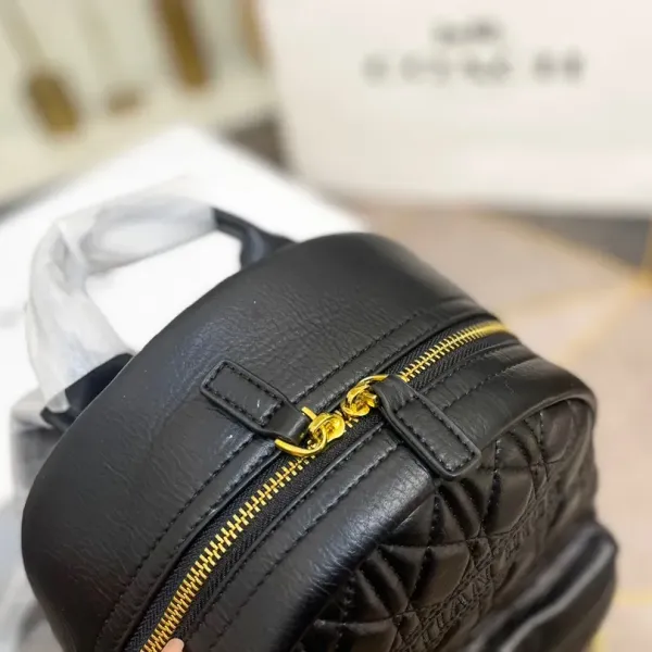【2026】【DIOR  公式旗艦店】 ディオール リュックサック 当日出荷 好評に付き再入荷！26*30CM