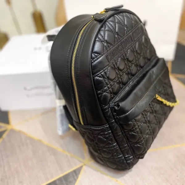 【2026】【DIOR  公式旗艦店】 ディオール リュックサック 当日出荷 好評に付き再入荷！26*30CM