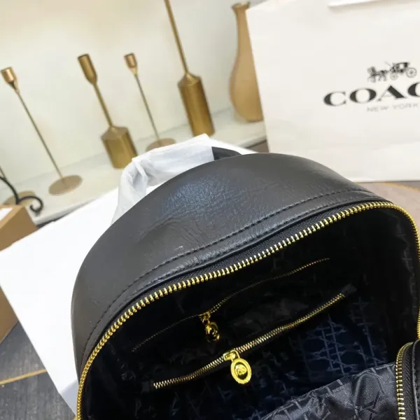 【2026】【DIOR  公式旗艦店】 ディオール リュックサック 当日出荷 好評に付き再入荷！26*30CM