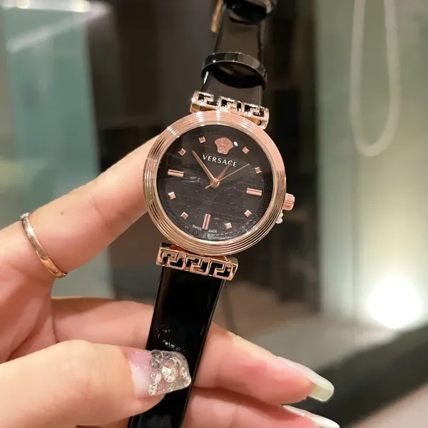 【2026】VERSACE  ( ヴェルサーチ)  腕時計 32*10MM
