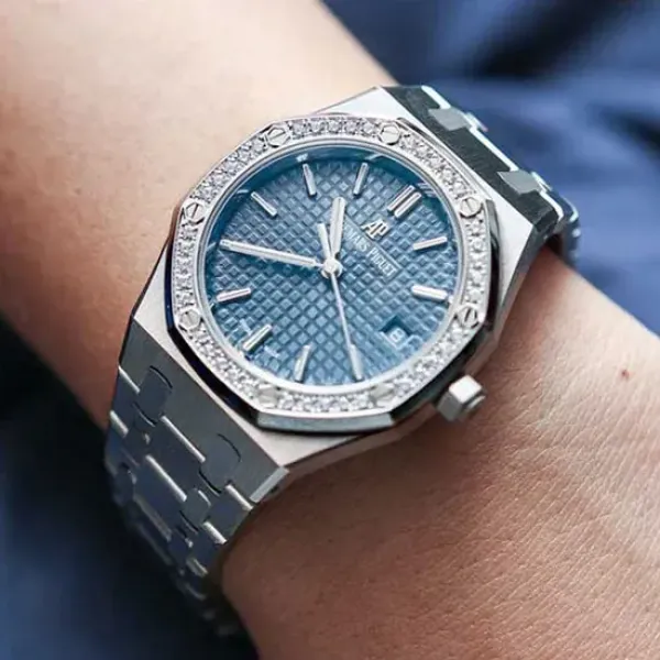 【2026】AUDEMARS PIGUET ロイヤルオーク オートマティック 77351ST.ZZ.1261ST.01 34 mm