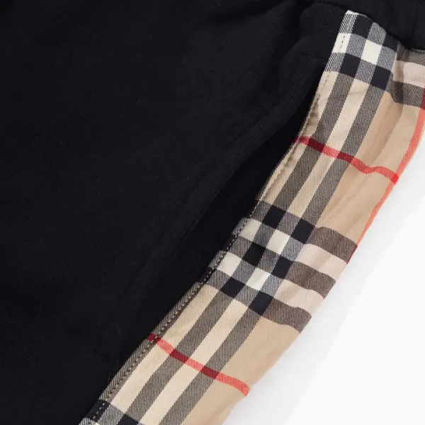【2026】【BURBERRY 公式旗艦店】バーバリー    ショートパンツ  ご好評に付き再入荷！