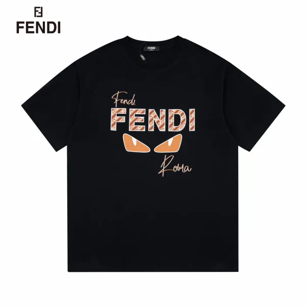 【2026】【FENDI 公式旗艦店】フェンディ   Tシャツご好評に付き再入荷！