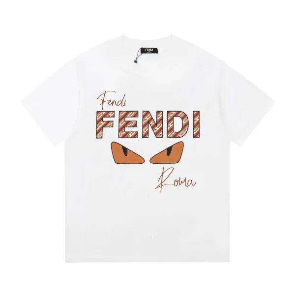 【2026】【FENDI 公式旗艦店】フェンディ   Tシャツご好評に付き再入荷！