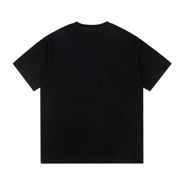 【2026】【FENDI 公式旗艦店】フェンディ   Tシャツご好評に付き再入荷！