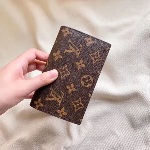 【2026】【LOUIS VUITTON公式 旗艦店】ルイヴィトン 財布 当日出荷 好評に付き再入荷!13.5*9.5*3.5cm 【2026】【LOUIS VUITTON公式 旗艦店】ルイヴィトン 財布 当日出荷 好評に付き再入荷!13.5*9.5*3.5cm
